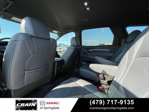 Used 2023 Buick Enclave Essence FWD image 29