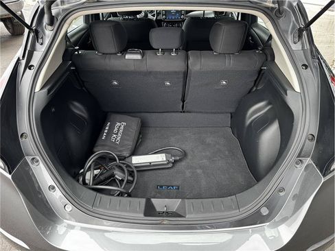 Used 2025 Nissan Leaf S FWD image 27