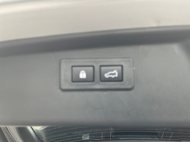 Certified 2025 Subaru Outback Premium AWD/4WD image 17