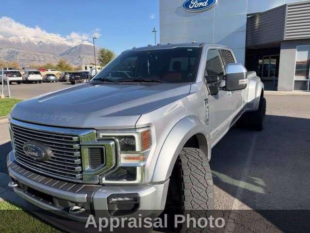 Used 2022 Ford F450 Platinum w/ FX4 Off-Road Package AWD/4WD image 1