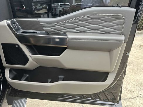 Used 2025 Ford F450 Platinum w/ Platinum Plus Package image 26