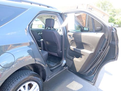 Used 2017 Chevrolet Equinox LT w/ Convenience Package AWD/4WD image 13