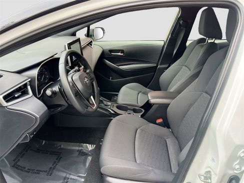 Used 2025 Toyota Corolla Hatchback image 20