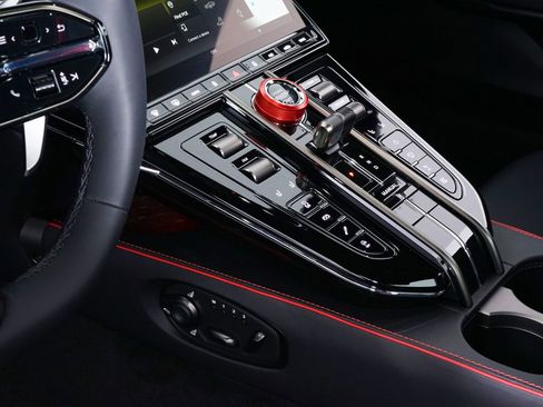 New 2026 Aston Martin V8 Vantage S image 29