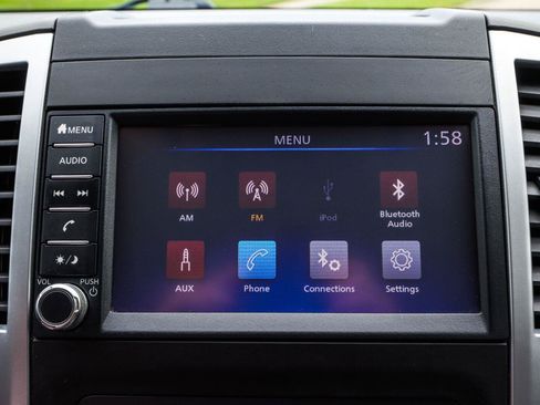 Used 2019 Nissan Frontier SV AWD/4WD image 7