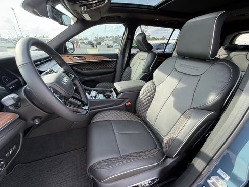 New 2026 Jeep Grand Cherokee L Summit image 18