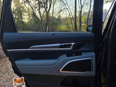 Used 2023 Kia Telluride EX X-Line image 21