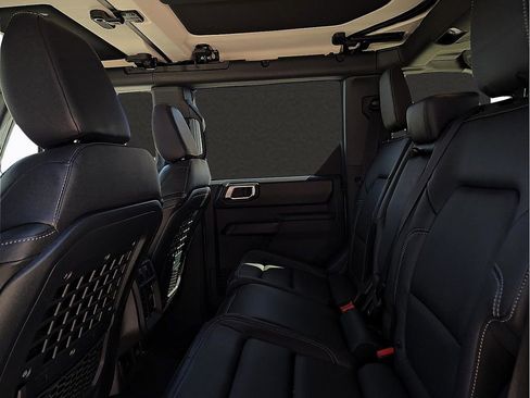 New 2025 Ford Bronco Badlands w/ Sasquatch Package image 9