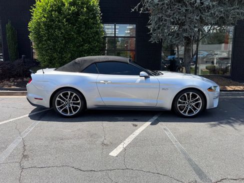 Used 2019 Ford Mustang GT Premium RWD image 21