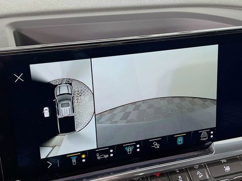 Used 2023 GMC Sierra 1500 Elevation w/ Elevation Premium Package image 12