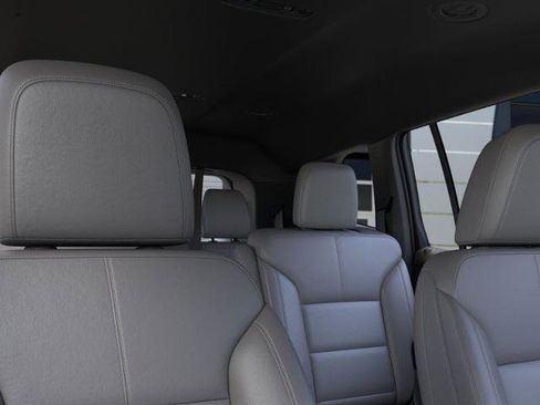 New 2026 GMC Acadia Elevation image 36