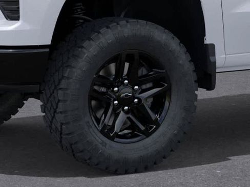 New 2026 Chevrolet Silverado 1500 Custom Trail Boss AWD/4WD image 9