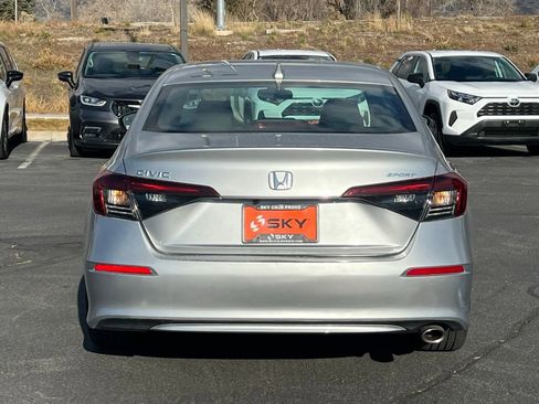 Used 2025 Honda Civic Sport image 7