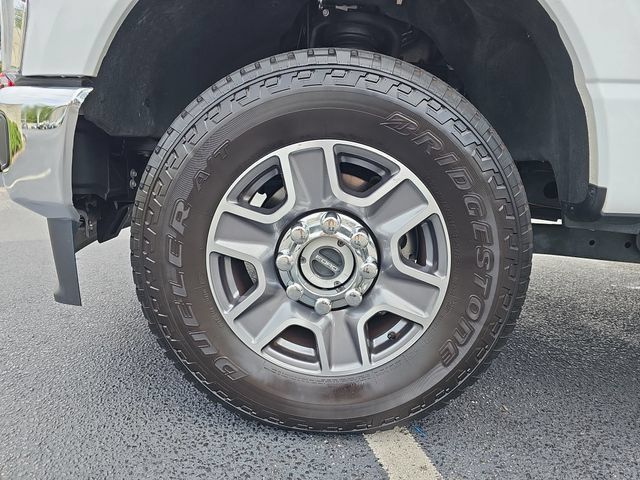 Certified 2024 Ford F250 Lariat w/ FX4 Off-Road Package AWD/4WD image 36