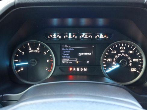 Used 2018 Ford F150 XLT w/ Equipment Group 302A Luxury AWD/4WD image 18