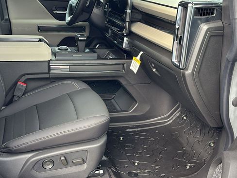 New 2026 GMC Hummer EV SUV image 20