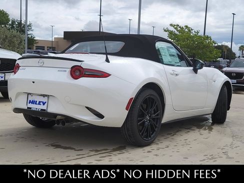 New 2026 MAZDA MX-5 Miata Club w/ Interior Package RWD image 4