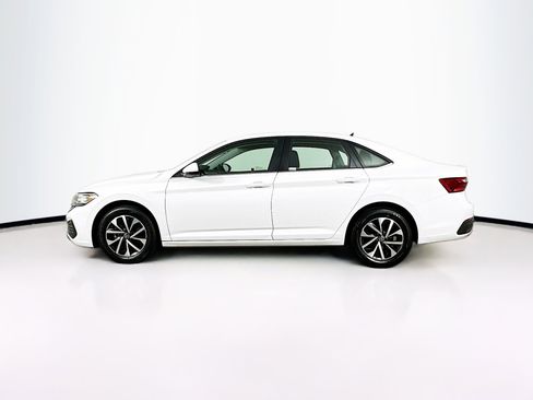 Used 2024 Volkswagen Jetta S image 4