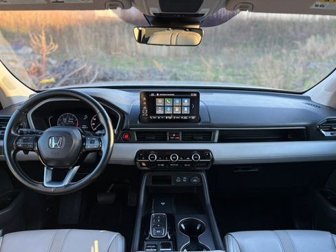 Used 2023 Honda Pilot EX-L image 10