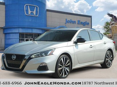Used 2022 Nissan Altima 2.5 SR