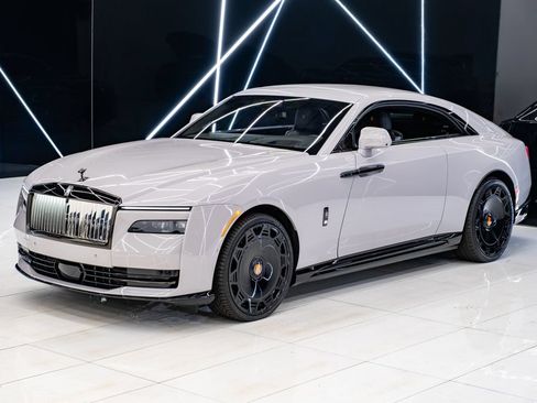 Used 2025 Rolls-Royce Spectre Black Badge w/ Spectre Enhancement Package AWD/4WD image 3