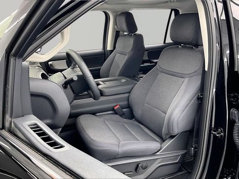 Certified 2025 Ford Expedition Active AWD/4WD image 25