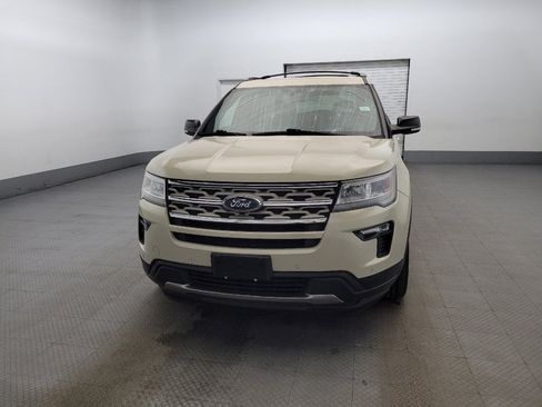 Used 2018 Ford Explorer XLT w/ Equipment Group 202A image 15