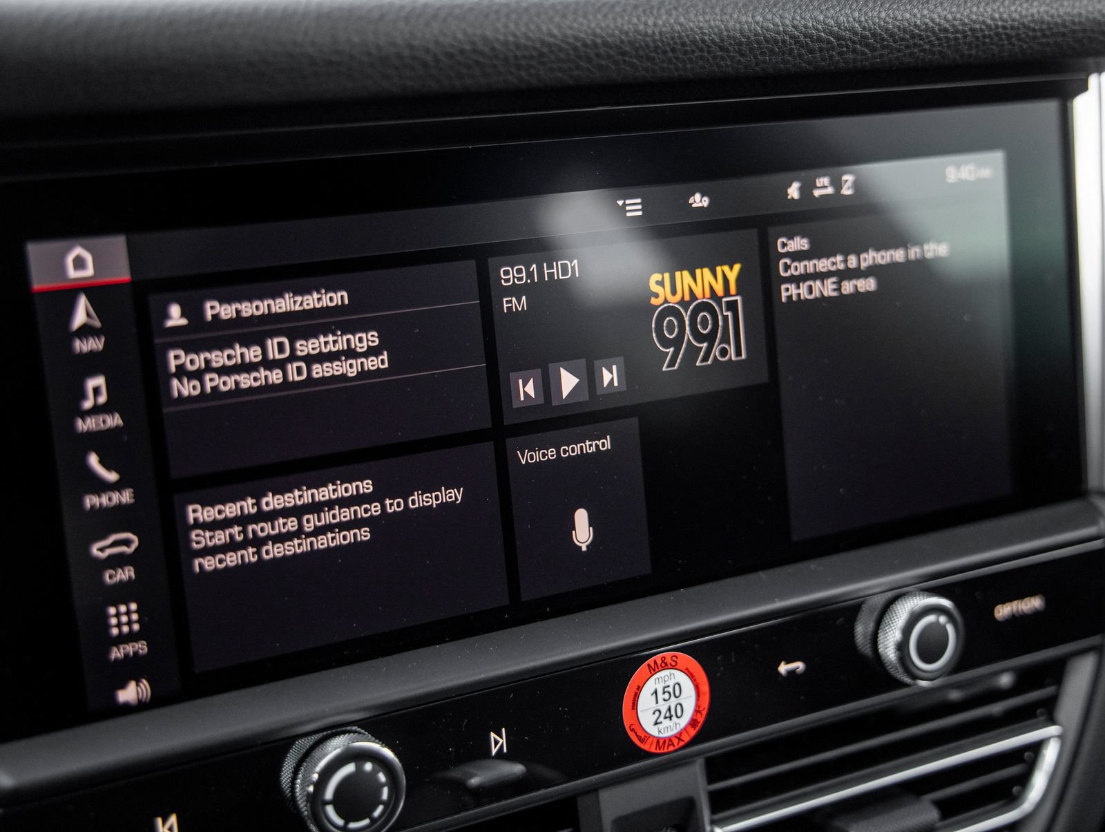Certified 2026 Porsche Macan AWD/4WD image 32