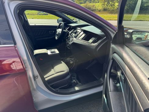 Used 2017 Ford Taurus Police Interceptor AWD image 20