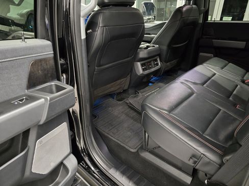 Used 2023 Ford F350 Lariat image 34