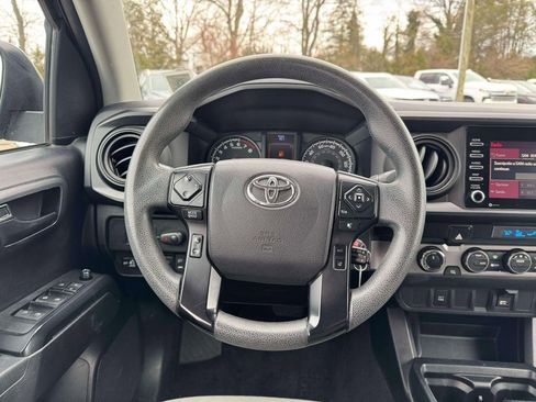 Used 2021 Toyota Tacoma SR AWD/4WD image 18