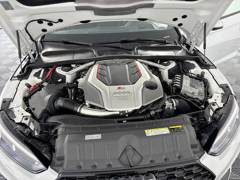 Used 2018 Audi RS 5 AWD/4WD image 32