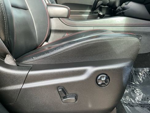 Used 2024 Dodge Durango GT image 16