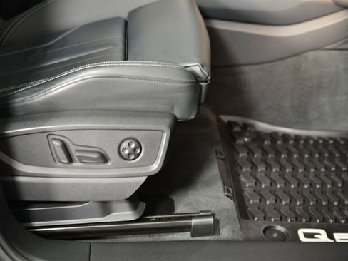 Certified 2023 Audi Q5 2.0T Premium image 10