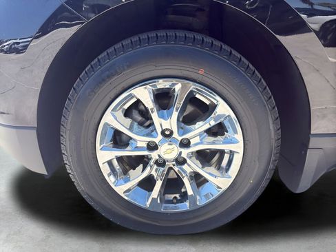 Used 2021 Chevrolet Equinox LS w/ LS Convenience Package image 9