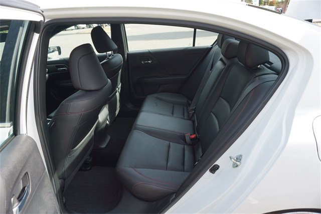 Used 2017 Honda Accord Sport Special Edition image 13