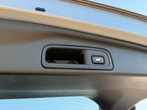 Used 2020 Honda Pilot Elite image 25