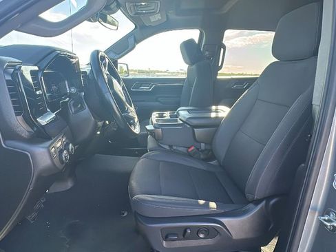 Used 2023 Chevrolet Silverado 1500 LT w/ Protection Package image 4