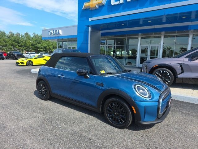 Used 2022 MINI Cooper Convertible FWD image 1