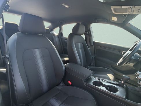 Used 2025 Honda Civic Sport image 29