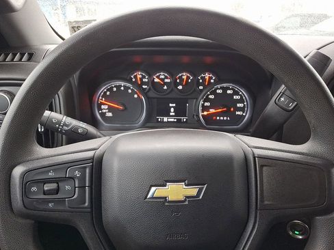 Used 2022 Chevrolet Silverado 1500 Custom image 18