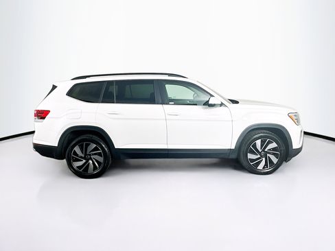 Used 2025 Volkswagen Atlas SE image 10
