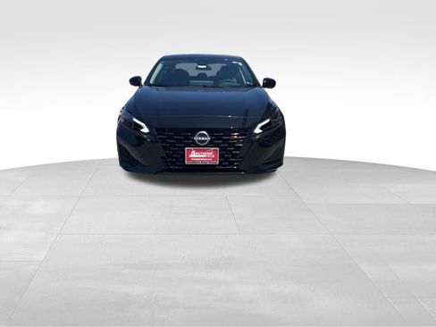 New 2026 Nissan Altima 2.5 SR FWD image 8