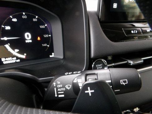 New 2025 Mitsubishi Outlander SE image 37