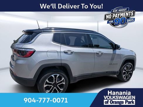 Used 2022 Jeep Compass Limited w/ Sun and Sound Group AWD/4WD image 3