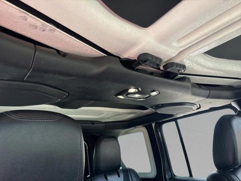 Used 2022 Jeep Wrangler Unlimited Sahara w/ LED Lighting Group image 29