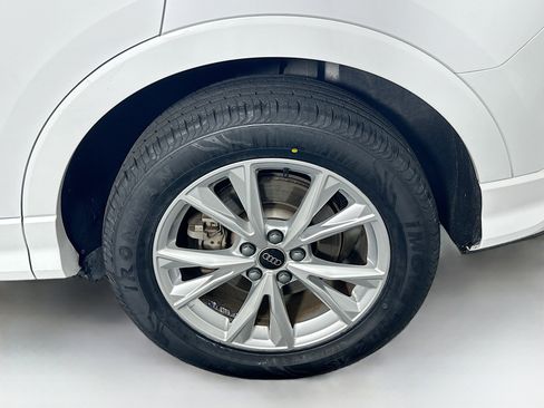 Used 2024 Audi Q3 2.0T Premium image 11