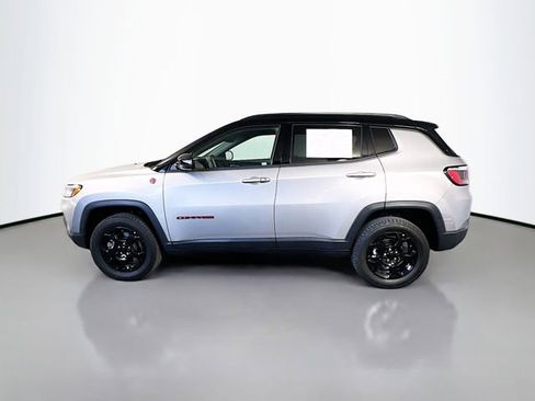 Used 2023 Jeep Compass Trailhawk AWD/4WD image 5