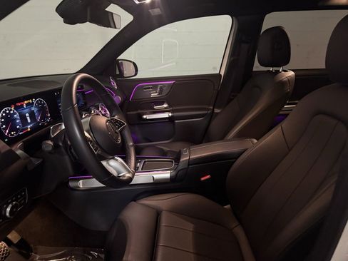 Used 2024 Mercedes-Benz GLB 250 image 16