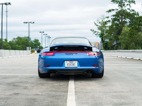 Used 2015 Porsche 911 Targa 4S w/ Sport Chrono Package AWD/4WD image 8